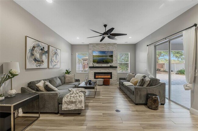 Building Photo - 13333 Zori Ln