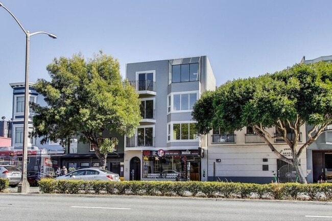 Building Photo - 2137 Lombard St