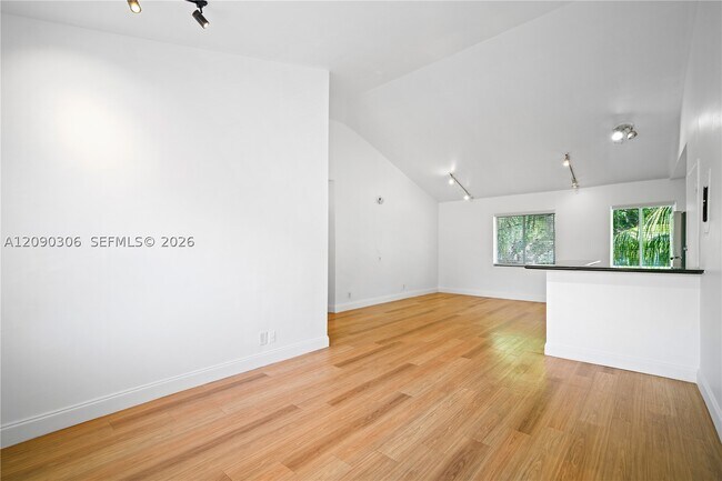 Building Photo - 272 NE 53rd St