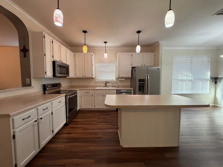 Building Photo - 5311 Argyle Way