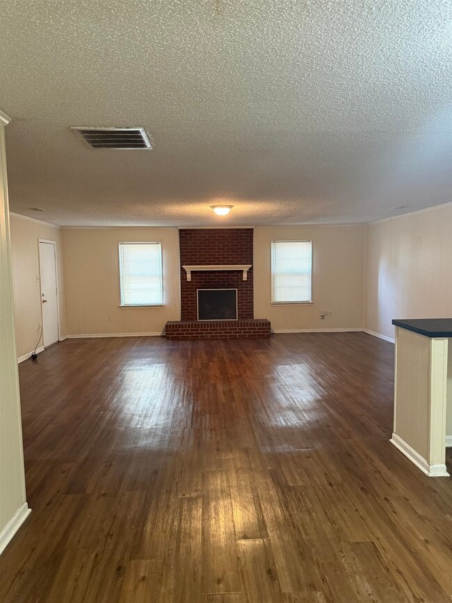 Building Photo - 1257 S Perkins Rd