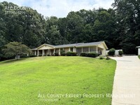 Building Photo - Spacious 3 bedroom Home in Gainesville