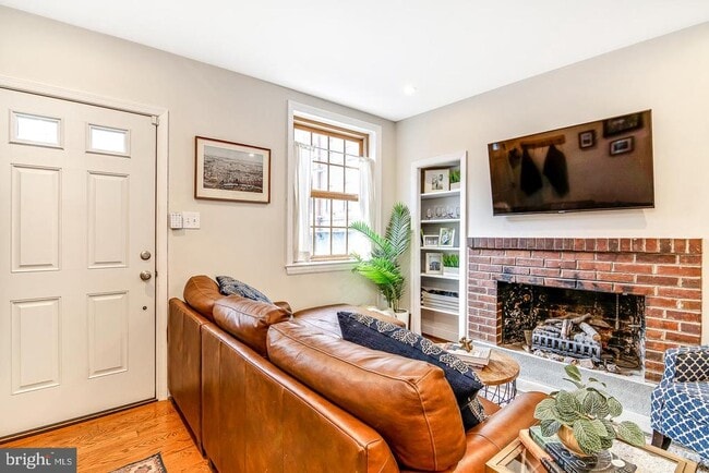 Building Photo - 115 S Bonsall St