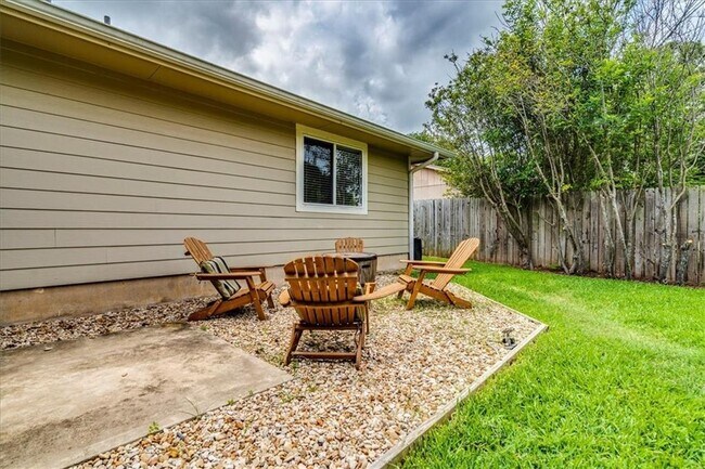 Building Photo - 11322 Bristle Oak Trail
