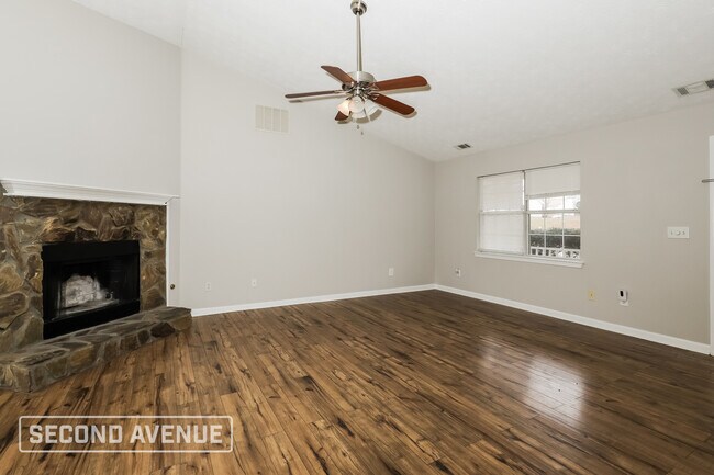 Building Photo - 226 Fern Ct