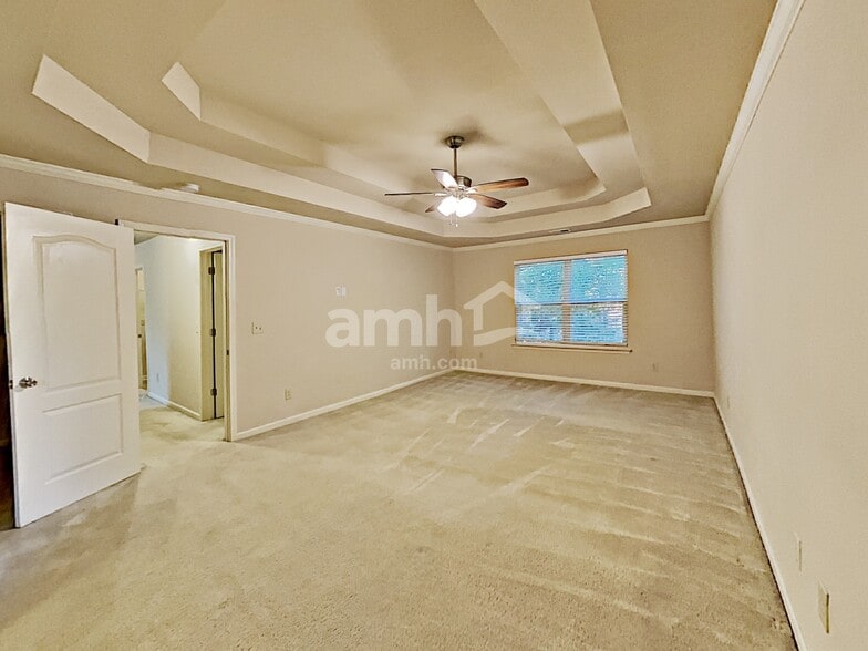 Building Photo - 3840 Aspen Springs