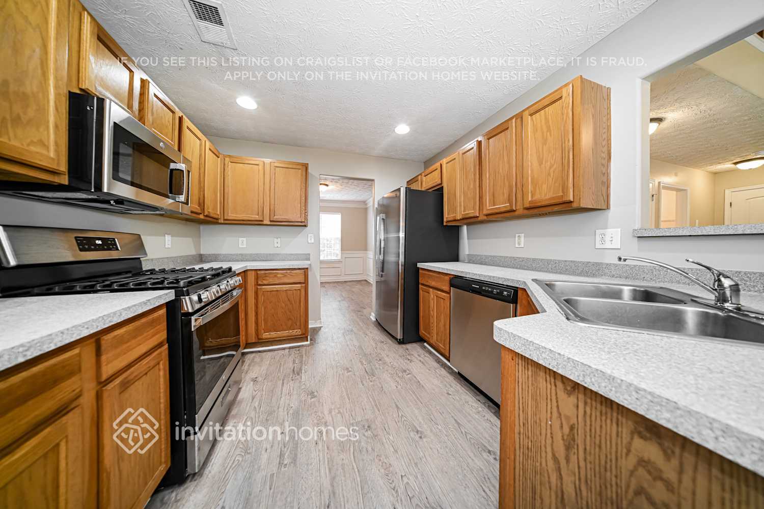 Building Photo - 783 Mesa Rd
