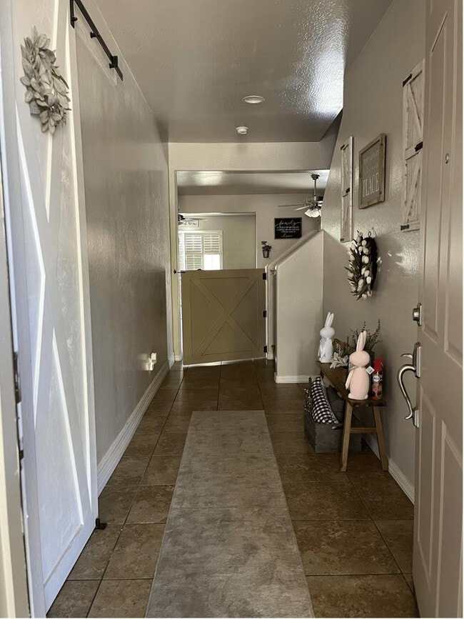 Building Photo - 40893 W Bedford Dr