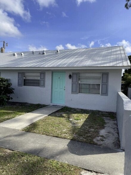 Building Photo - 1408 40th Ave