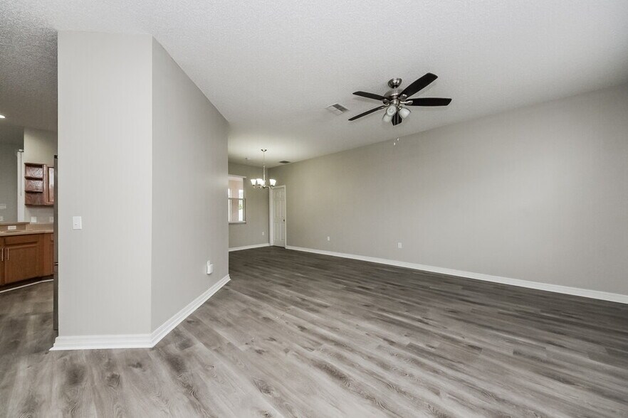 Building Photo - 746 Palaiseau Ct