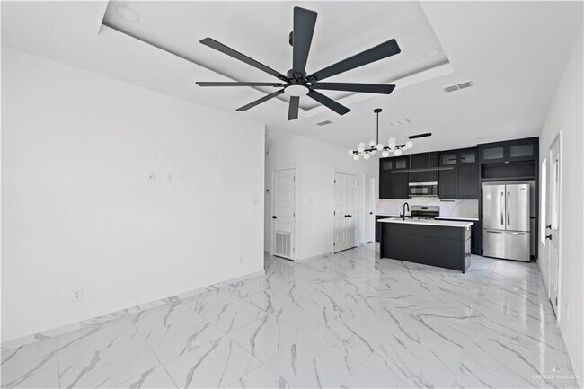 Building Photo - 10 Buccaneer Dr