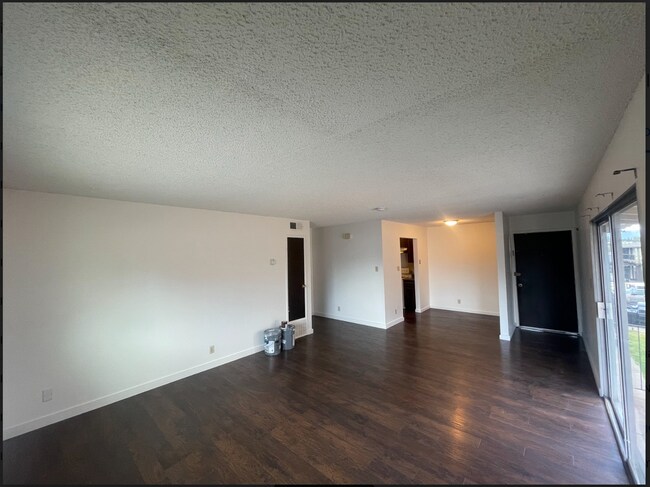 Building Photo - 2469 Colina Ct