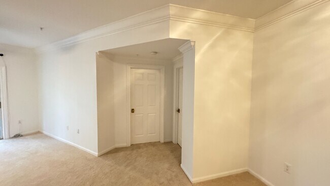 Building Photo - 460 Water St