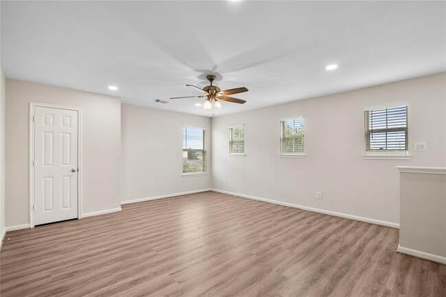 Building Photo - 3015 Chesapeake Bend Ln