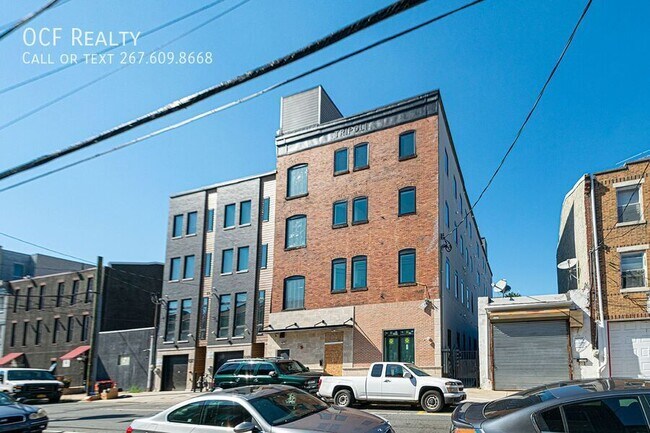 Building Photo - 1211 Bainbridge St