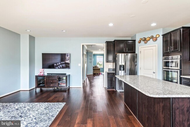 Building Photo - 23638 Sailfish Square