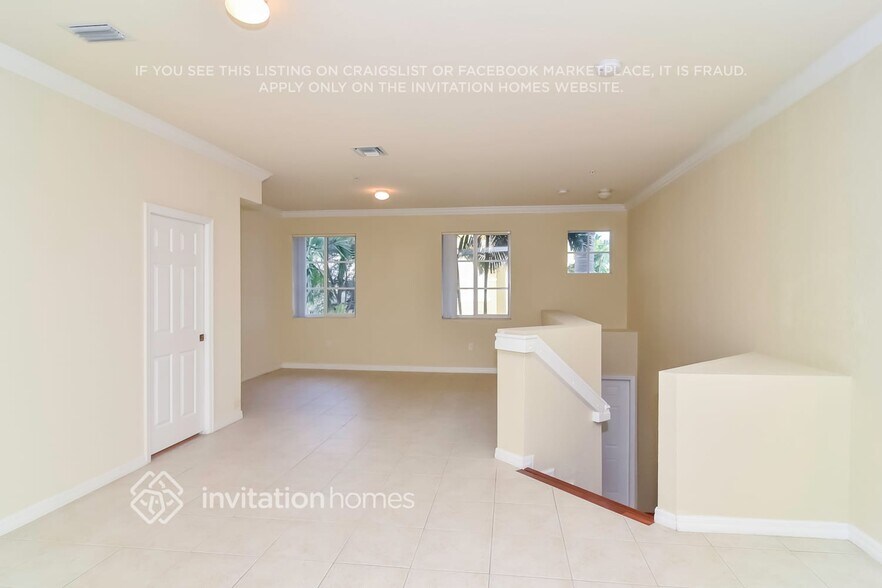 Building Photo - 5030 SW 126th Ave