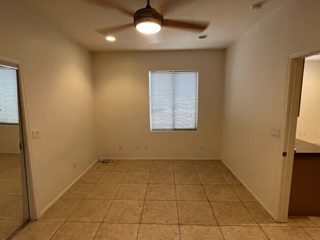 Building Photo - Stunning 3 bedroom 3 bath with Guest House in Sun City Anthem for 55+!