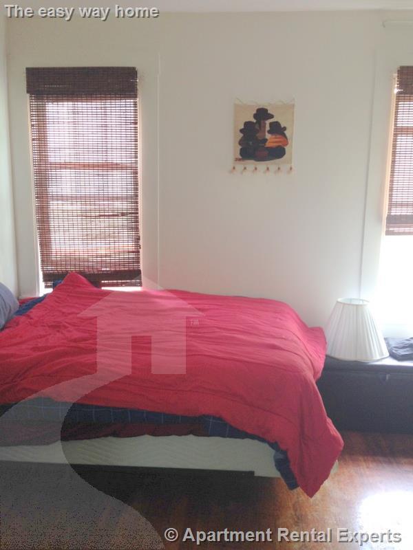 Building Photo - Somerville/Davis Square 3 Bedroom - 2 porc...