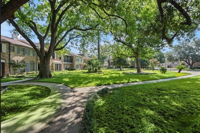 Building Photo - 5800 Lumberdale Rd