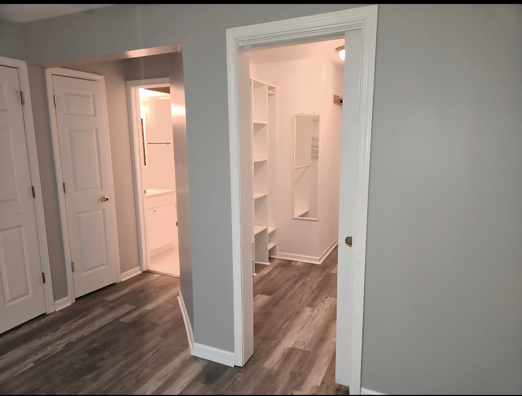 Building Photo - 213 E Liberty St