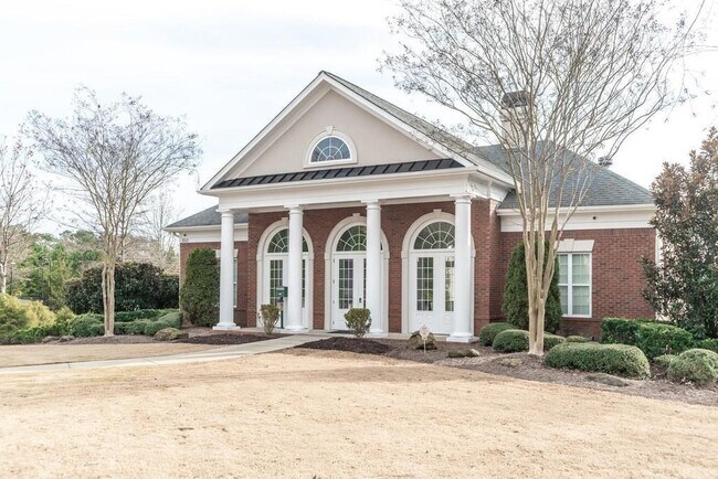Building Photo - 3286 Welmingham Dr SW
