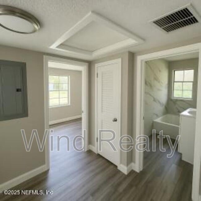 Building Photo - 4822 Merrimac Ave