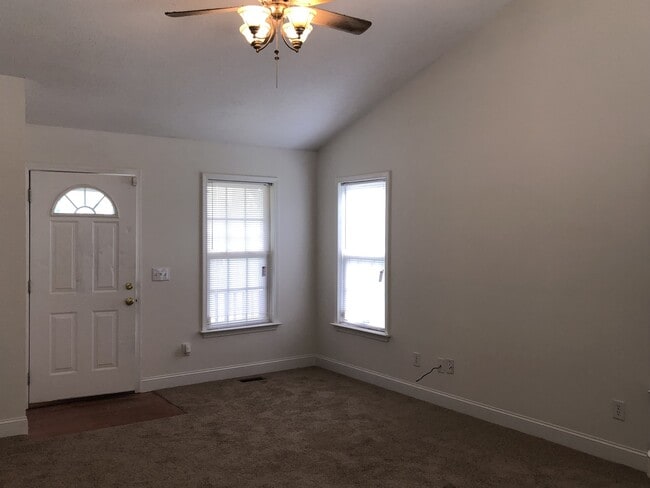 Building Photo - 3522 Riverside Dr