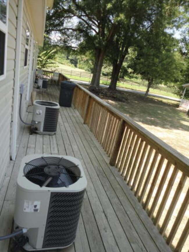 Building Photo - Osburn Rd