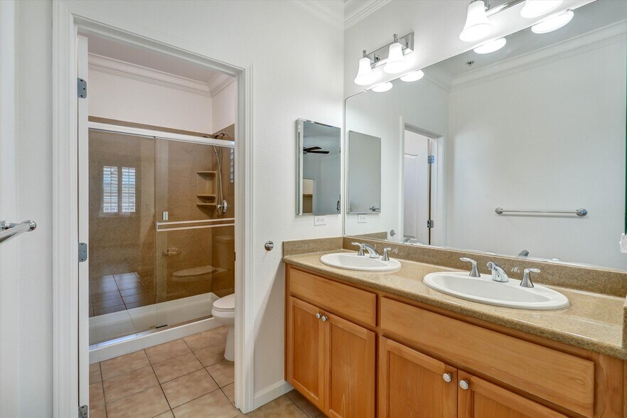 Building Photo - 378 Olive Hill Dr