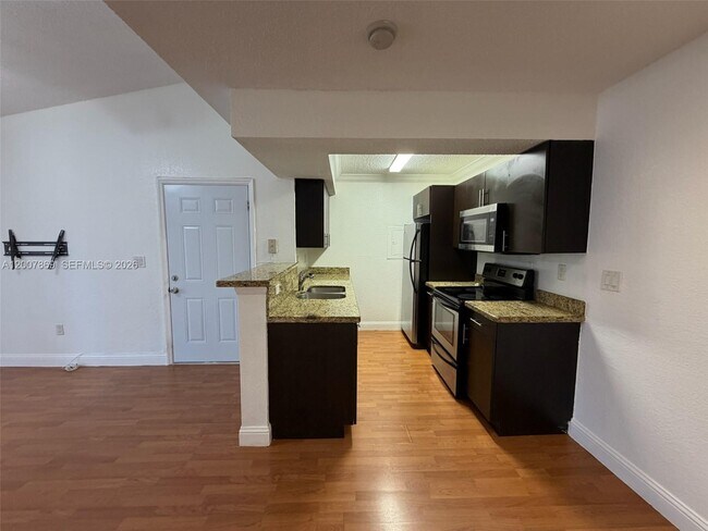 Building Photo - 15570 SW 105th Ln