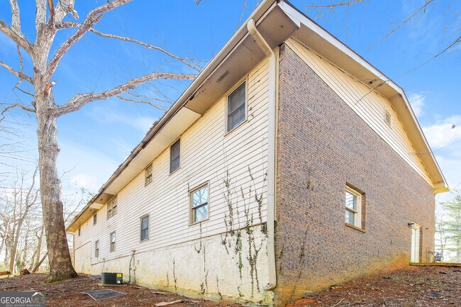 Building Photo - 3338 Mansfield Ln