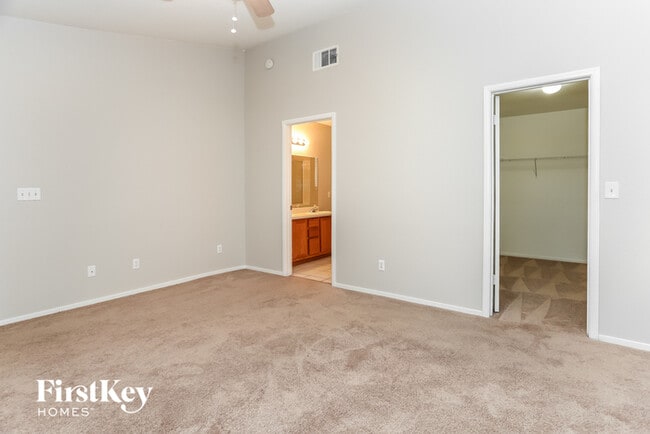 Building Photo - 7725 Donald Nelson Ave