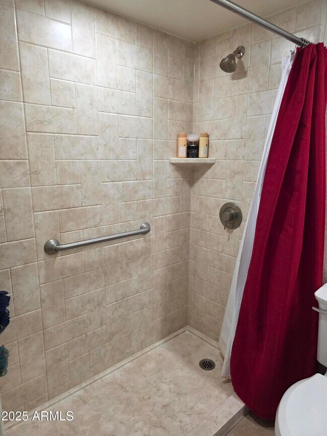 Building Photo - 7870 E Camelback Rd