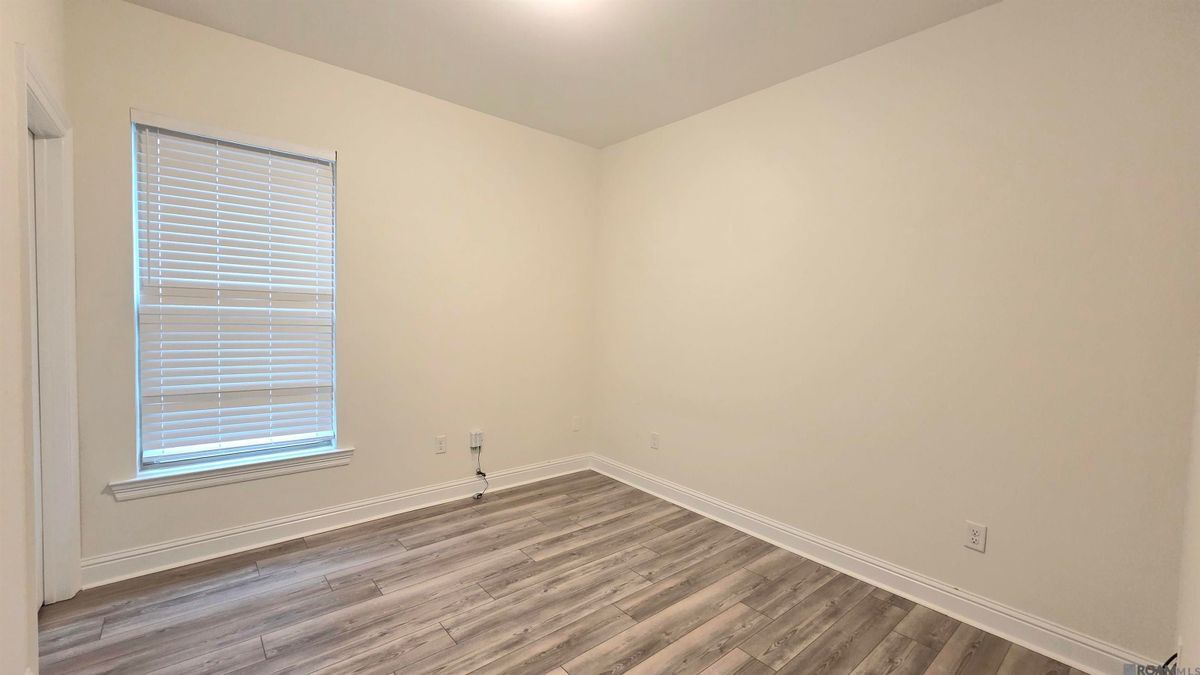 Building Photo - 1346 Hickory Creek Dr
