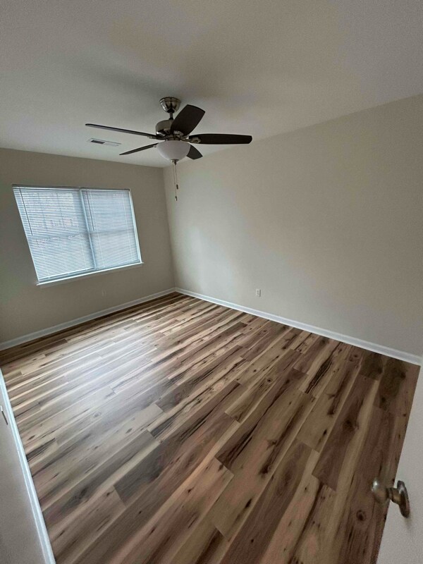 Building Photo - 1023 Hunters Trce