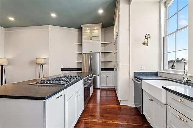 Building Photo - 632 Esplanade Ave