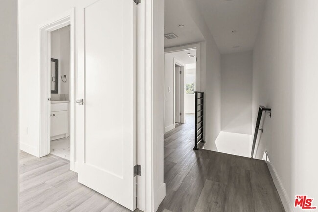 Building Photo - 2936 West Blvd