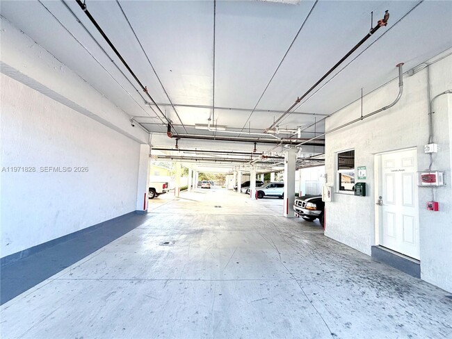 Building Photo - 1830 NW 1st St