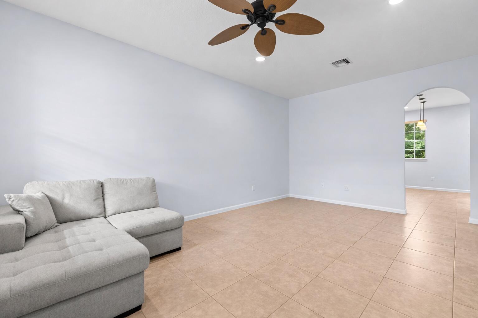 Building Photo - 7221 Briella Dr