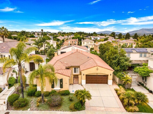 Building Photo - Beautiful & Spacious Single Level Eastlake...