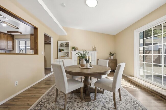 Building Photo - Spacious 4BD 2BA House With Perfect Private Backyard and Solar Panels  in Simi Valley