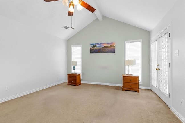 Building Photo - 11634 Southlake Dr