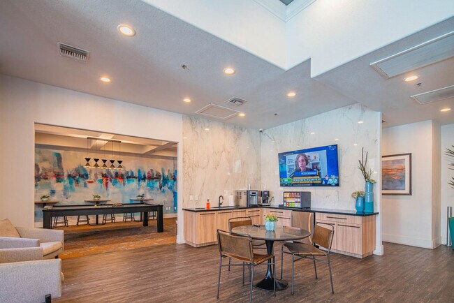 Building Photo - 7455 N 95th Ave