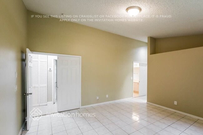 Building Photo - 20241 NW 8th St