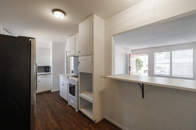 Building Photo - For Lease