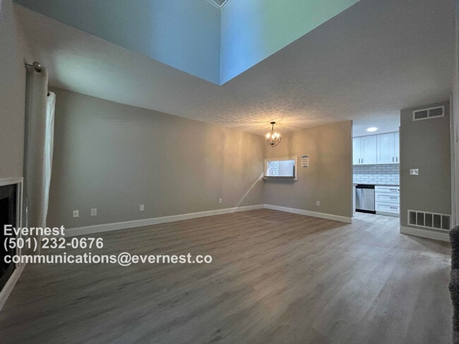 Building Photo - 201 Park Ridge Cir