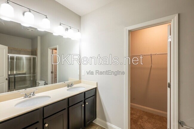 Building Photo - 6220 Trickle Bnd