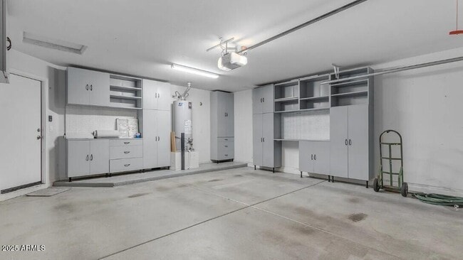 Building Photo - 2199 W Tanner Ranch Rd