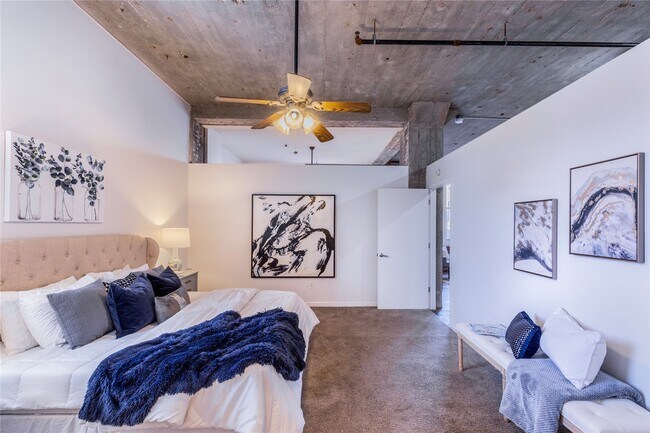 Building Photo - 1511 Locust St